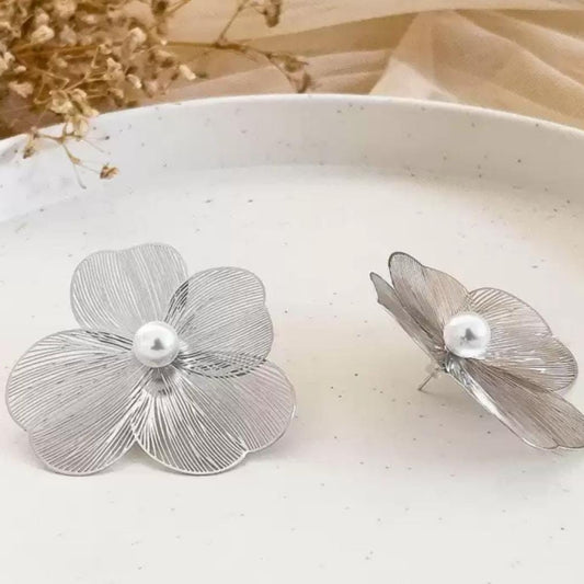 Silver Flower Pearl Earrings