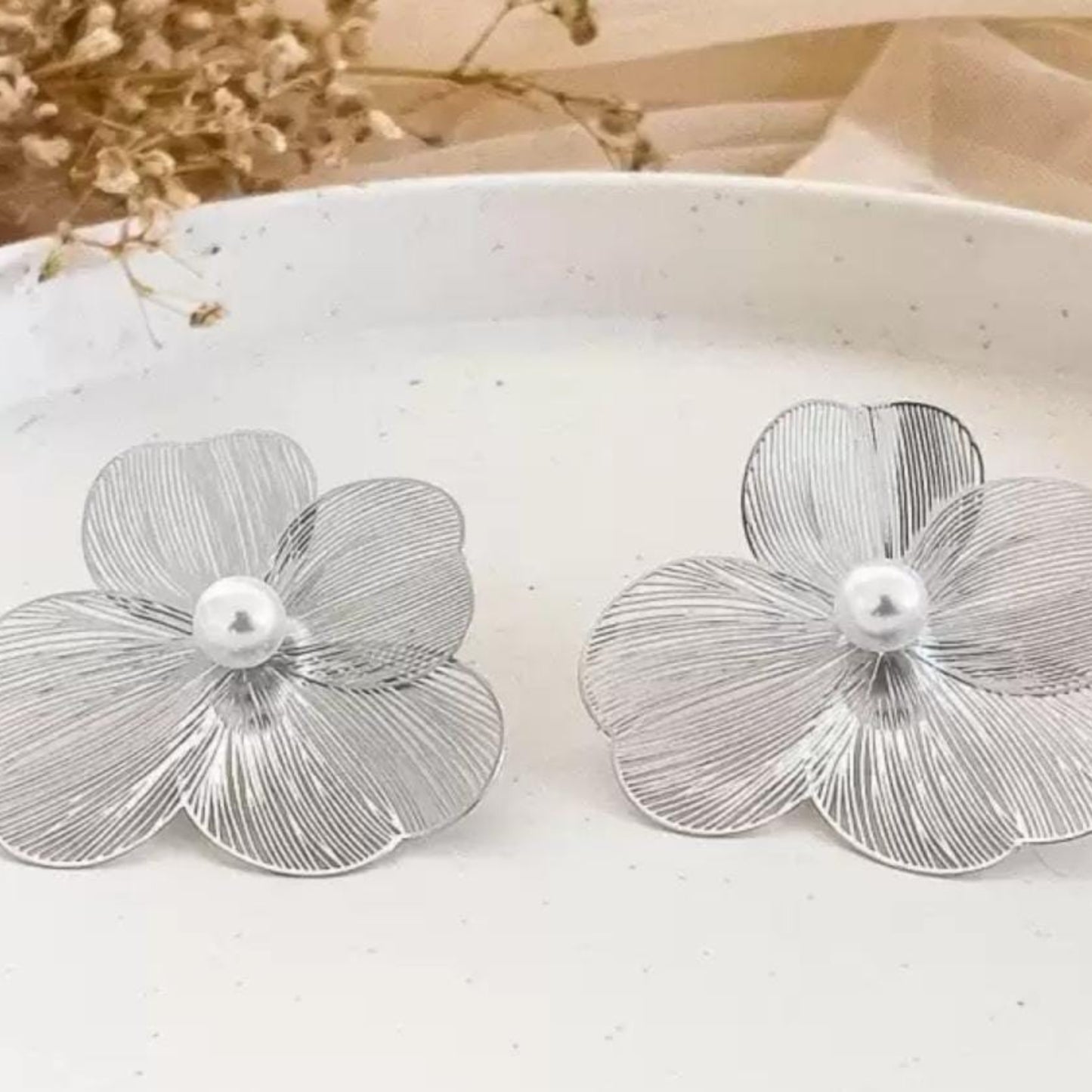 Silver Flower Pearl Earrings